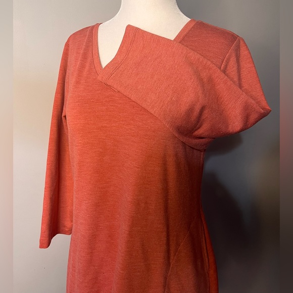 NWOT LOGO Long Sleeved Tunic in Cool Colors! - Picture 2 of 9